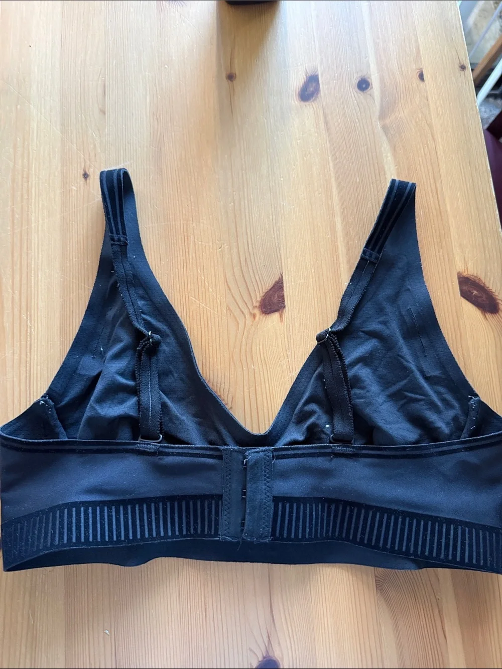 ALO Airlift Line Up Bra, Black, size S